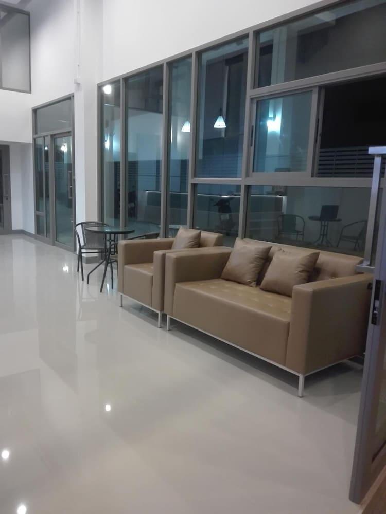 Ud House Aparthotel Ούντον Τάνι Εξωτερικό φωτογραφία