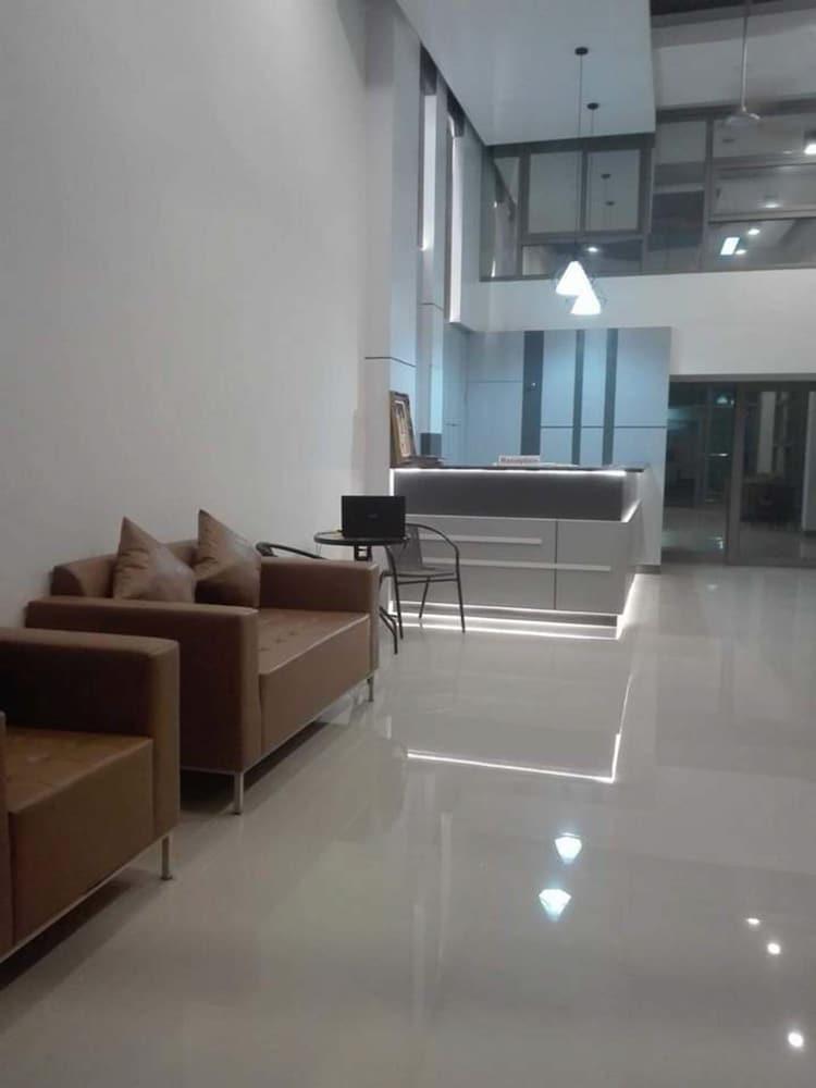 Ud House Aparthotel Ούντον Τάνι Εξωτερικό φωτογραφία